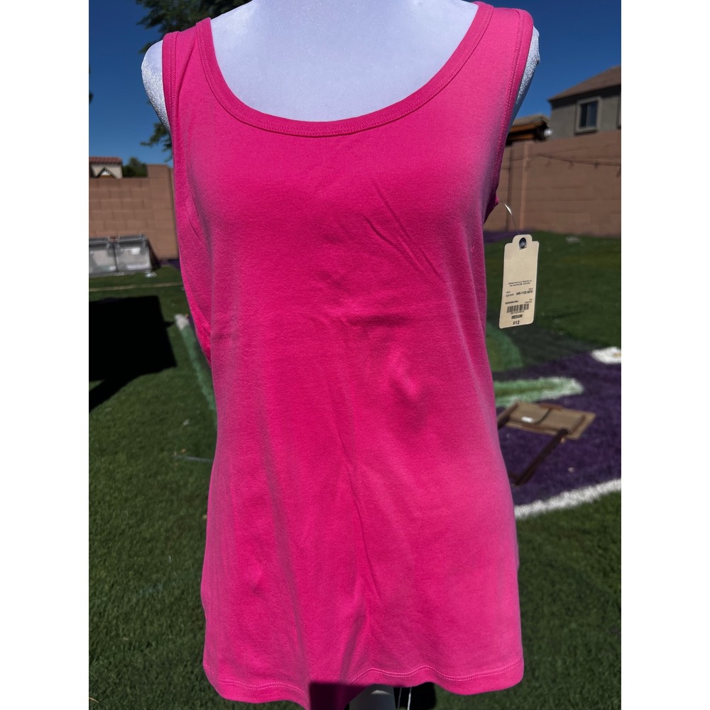 St Johns Bay Essential Tank Top Shocking Pink Scoop Neck Sleeveless Medium NWT